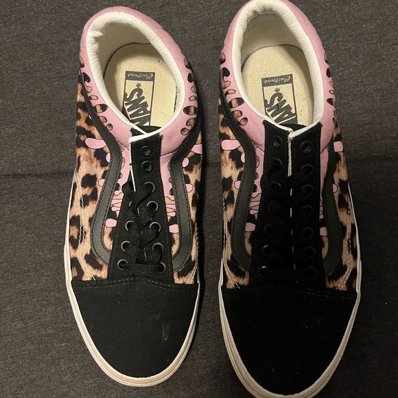 Vans Customs - Picture 2 of 4